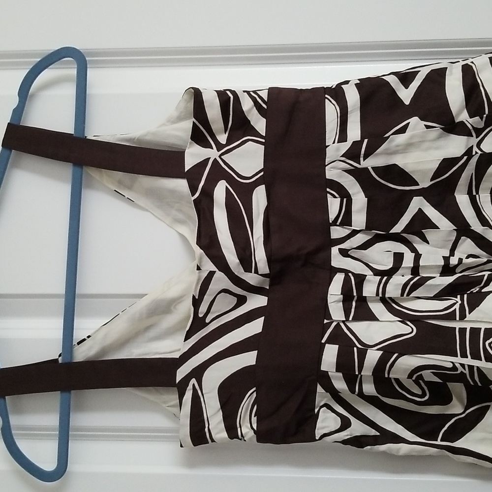 Dress - Picture 5 of 6